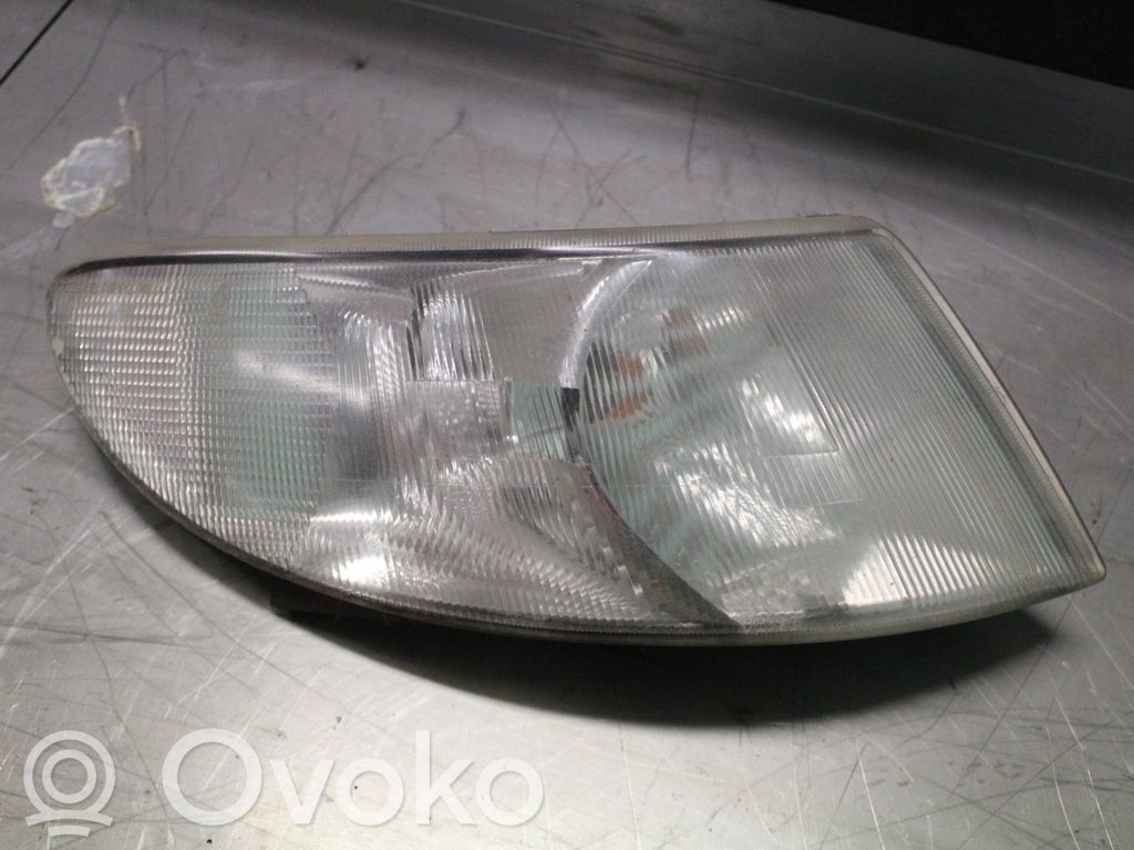 Front indicator light