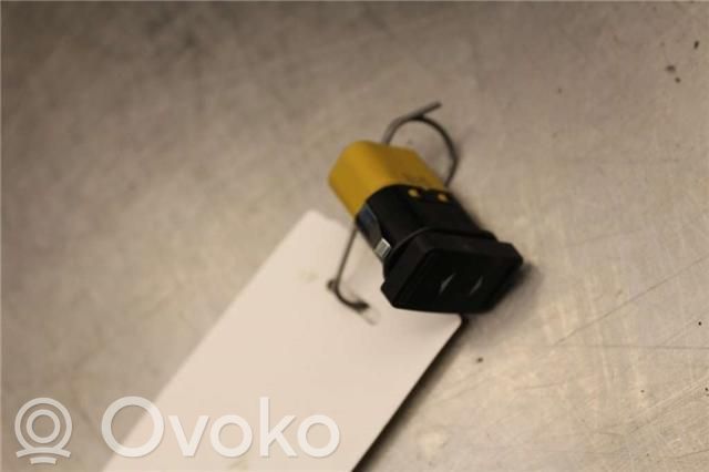 Electric window control switch   6M2T14529DA