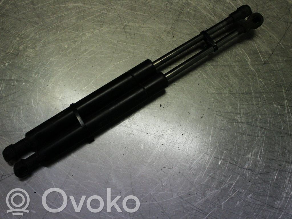 Jaguar X-Type Tailgate strut 