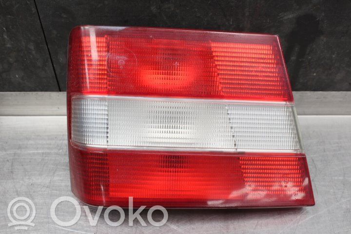 Volvo 940 Lampă spate în capacul portbagajului 