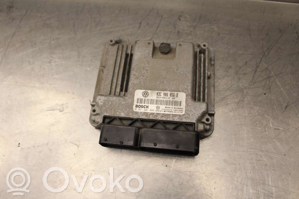Volkswagen Golf V Injection control unit/module 