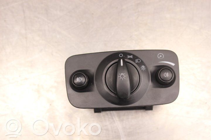Light switch   04066465