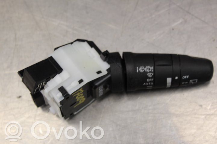 Pyyhkijän vipu   2206SD