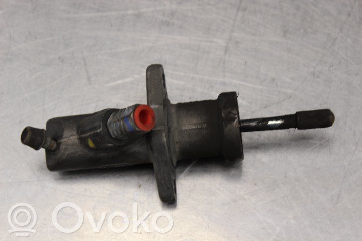 BMW 5 E60 E61 Cilindro maestro de embrague 