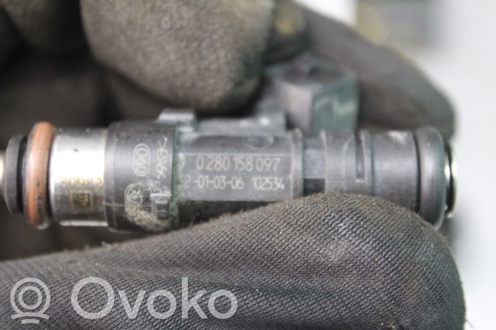 Inyector de combustible   0280158097