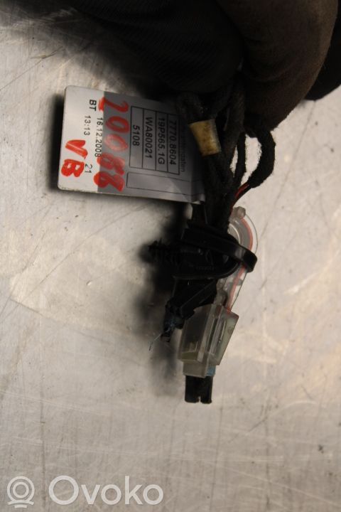 Rear door interior light   77708604