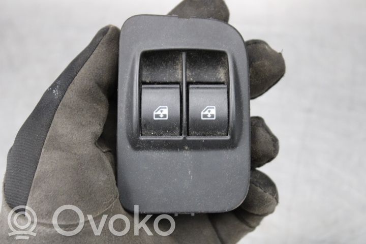 Peugeot Bipper Electric window control switch 