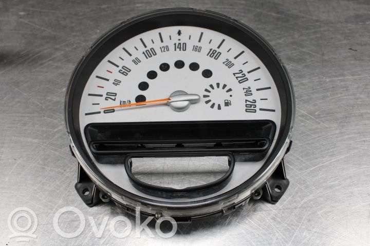 Mitsubishi Space Star Speedometer (instrument cluster) 