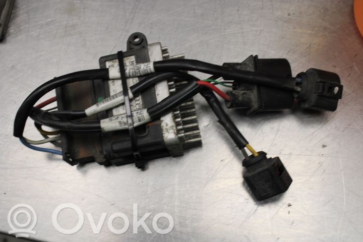 Audi A6 S6 C7 4G Coolant fan relay 