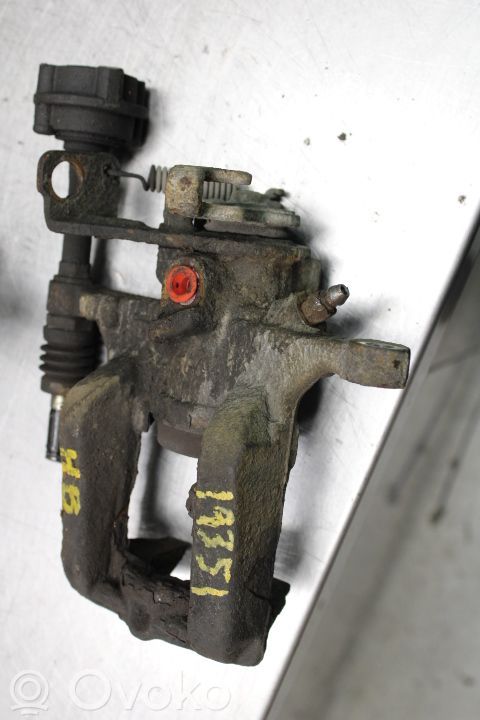 Opel Astra J Takajarrusatula 