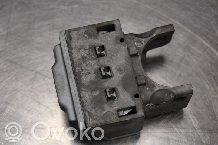 Ohjauspyörän lukitus   33521201,DCX05026132AC