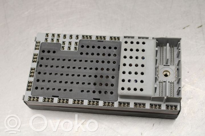 Volvo V70 Fuse module 