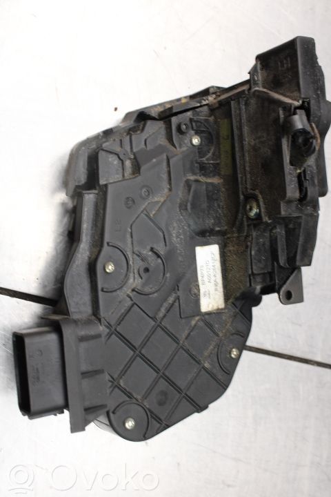 Mazda 3 I Rear door lock 