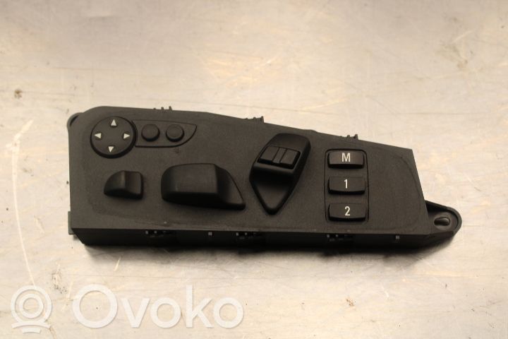 Seat control switch   6980911
