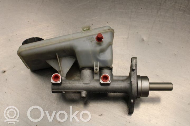 Opel Vivaro Pääjarrusylinteri 