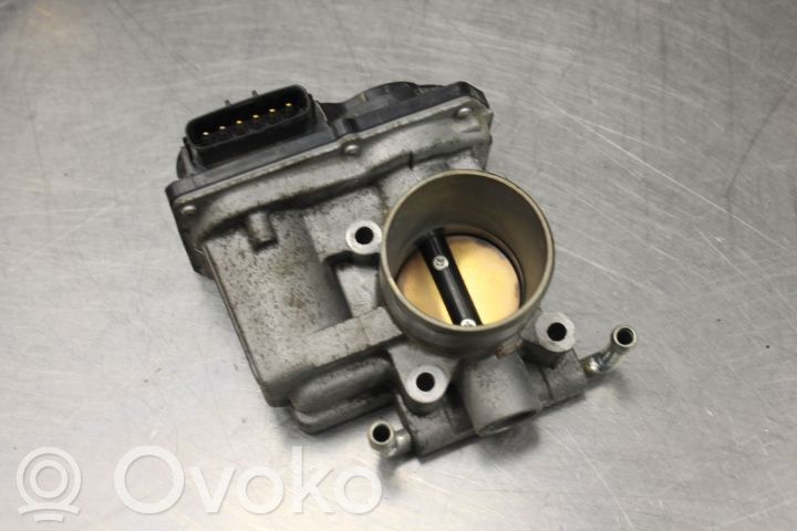 Throttle valve   69L0,166011P08