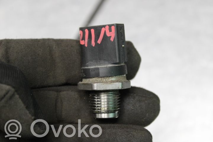 BMW 1 E81 E87 Fuel pressure regulator 