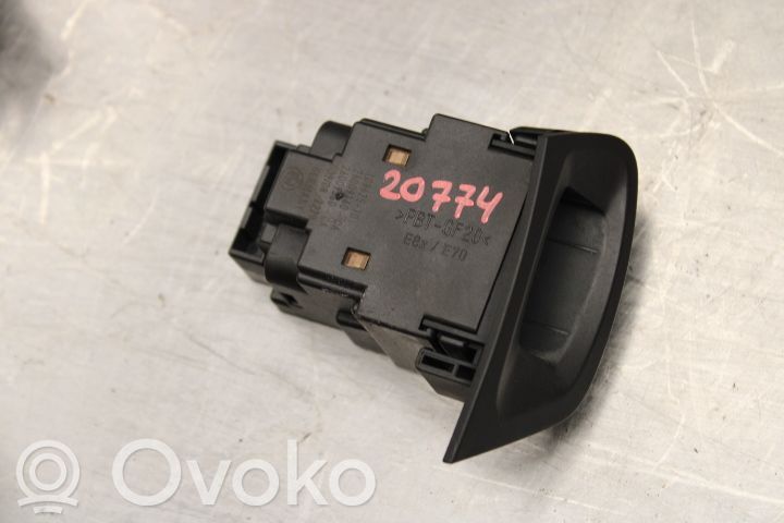 Ohjauspyörän lukitus   10862510,260091600A