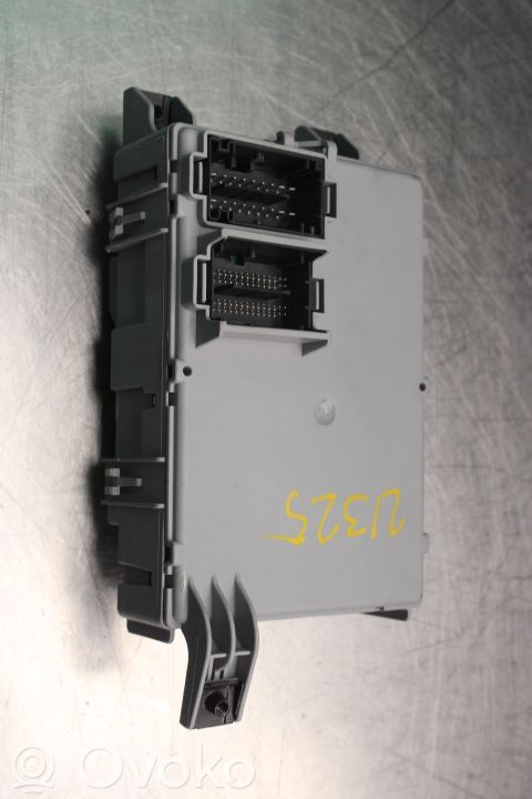 Module de fusibles   00519383540