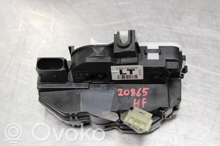 Chevrolet Orlando Front door lock 