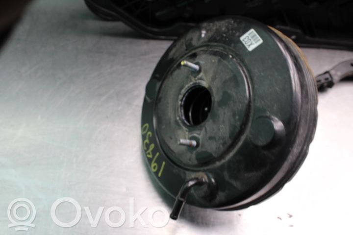 Hyundai i30 Brake booster 