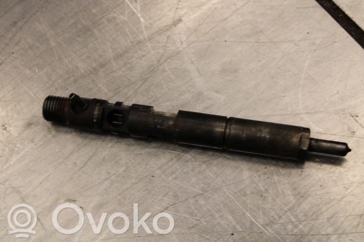 Renault Megane III Inyector de combustible 