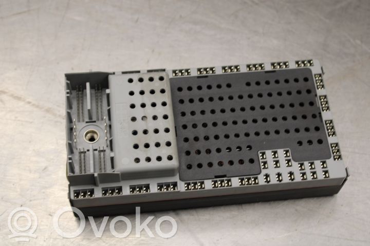 Volvo V70 Fuse module 