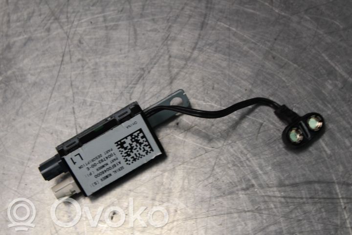 Tesla Model S Radio antena 