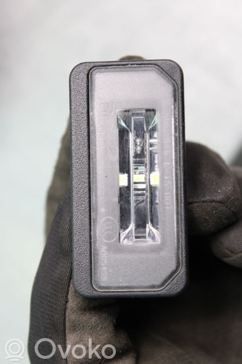 Éclairage de plaque d'immatriculation   103434100A,9773002,103434100A