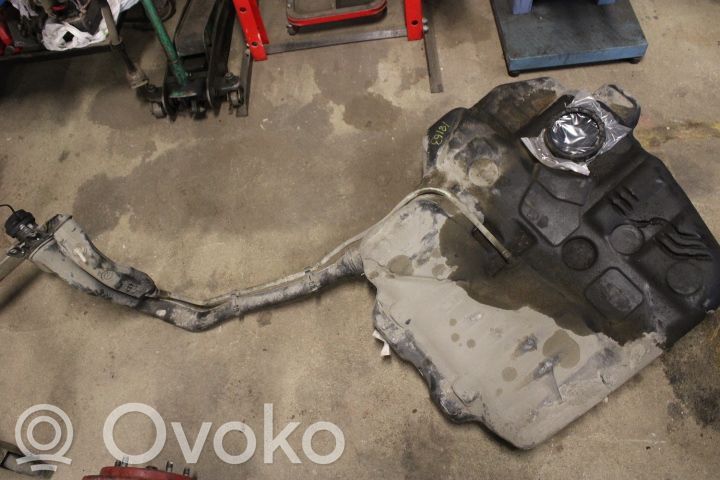 Volkswagen Caddy Polttoainesäiliö 