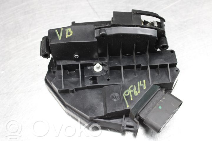 Ford C-MAX II Aizmugurē slēdzene 