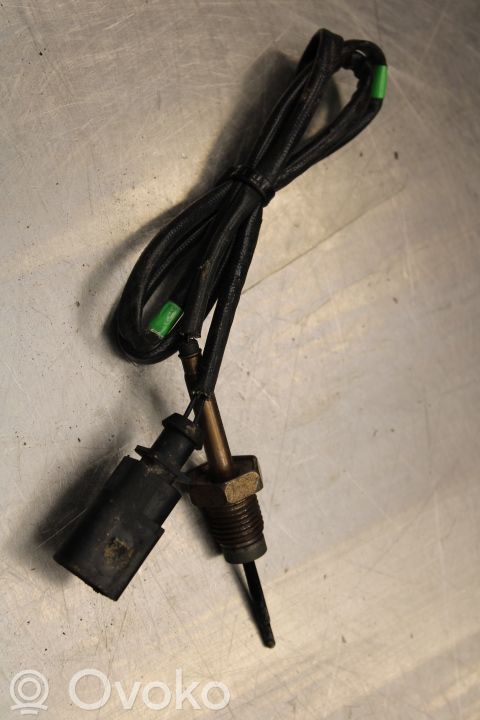Sensor de temperatura del escape   04L906088