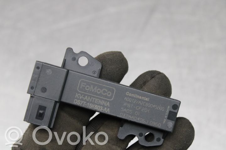 Pystyantennivahvistin   DS7T15K603AA