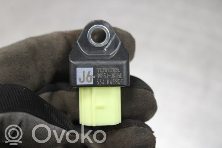 Toyota Hilux (AN120, AN130) Senzor impact/declanșare airbag 