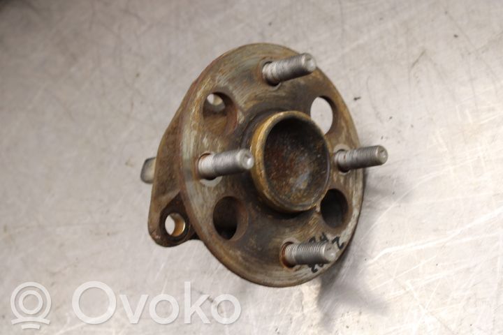 Toyota Yaris Rodamiento de cubo de rueda trasera