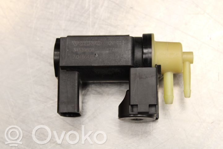 Válvula de vacío   31339808