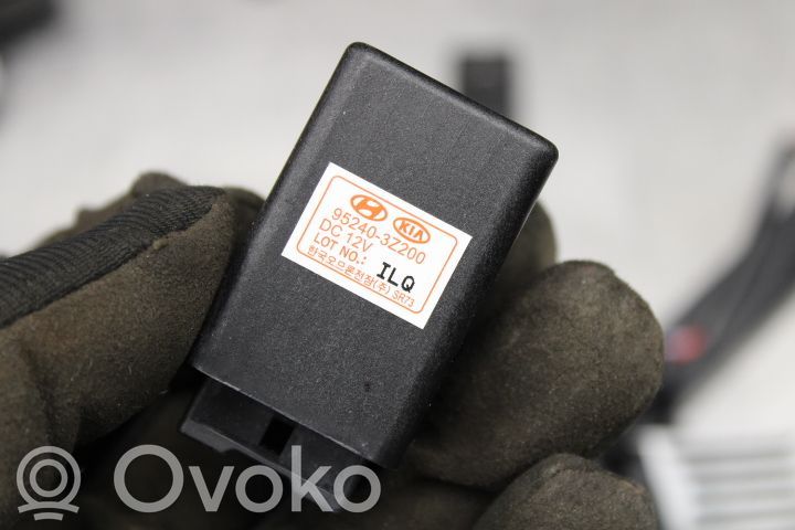 Autres unités de commande / modules   952403Z200