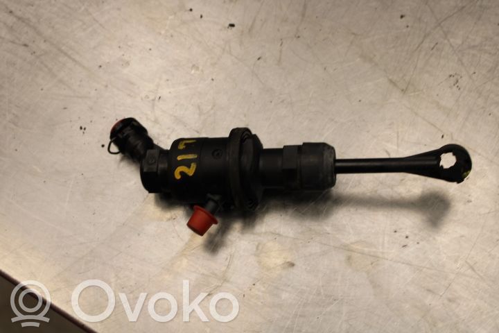 Nissan Pulsar Główny cylinder sprzęgła 