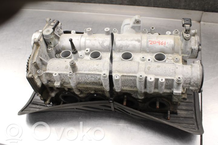 Volkswagen Touran II Głowica silnika 
