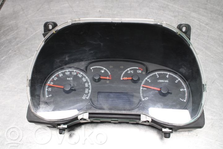 Opel Combo D Speedometer (instrument cluster) 