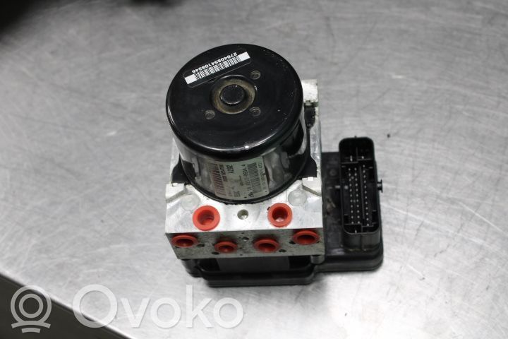 Opel Combo D ABS bloks 