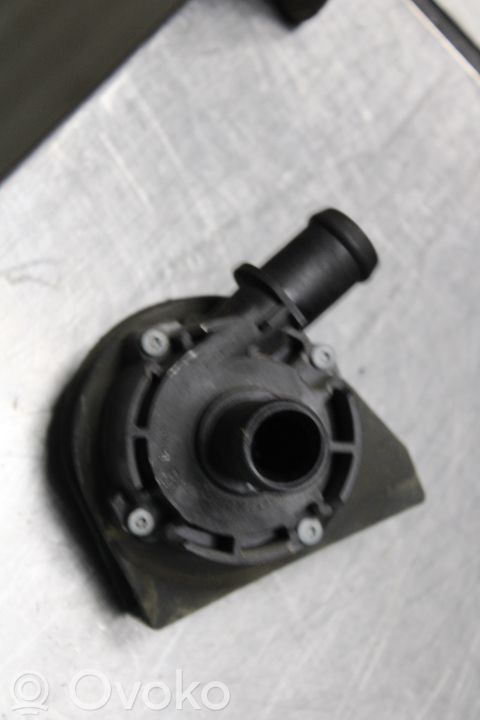 Zusatzwasserpumpe   0392023211,5G0965567A