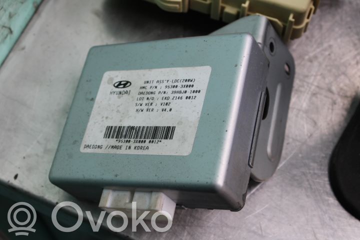 Sonstige Steuergeräte / Module   953003X000