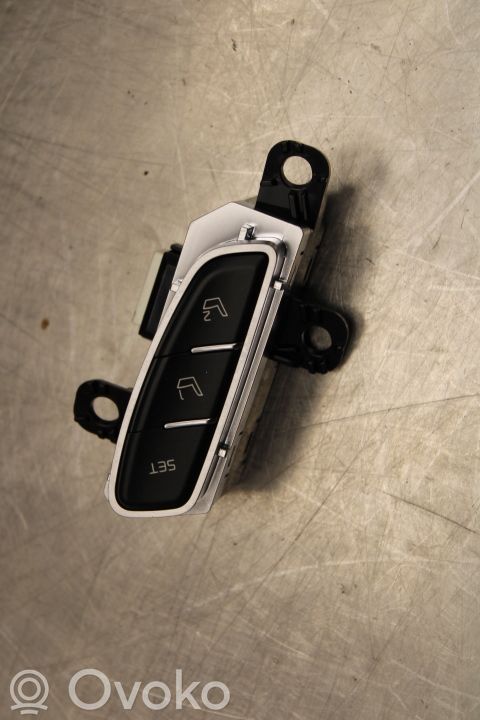 KIA Sorento Seat control switch 