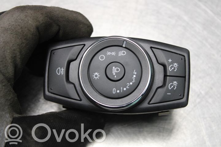 Ford Transit -  Tourneo Connect Šviesų jungtukas 