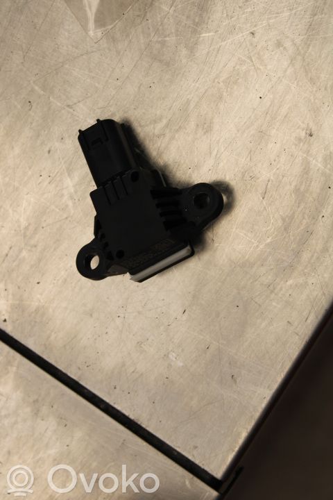 Sensor impacto/accidente para activar Airbag   31406731