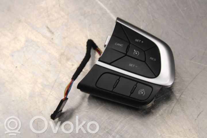 Boutons / interrupteurs volant   5802363722