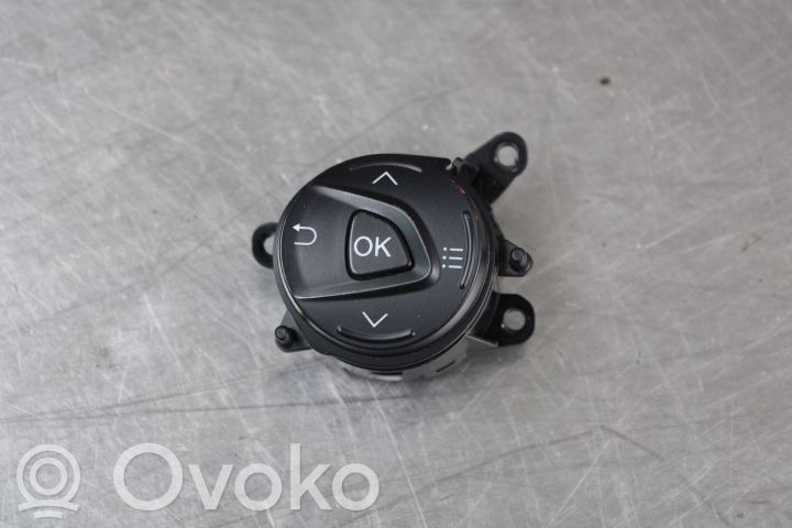 Ford Transit -  Tourneo Connect Butoane/comutatoare pe volan 
