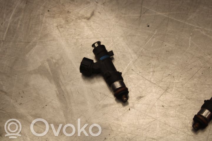 Inyector de combustible   06A906031CE