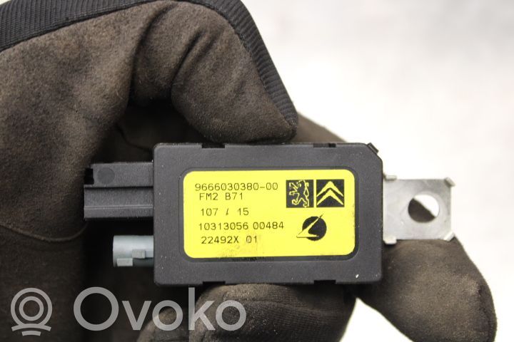 Citroen C4 II Antena radiowa 